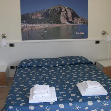 Tirreno Hotell
