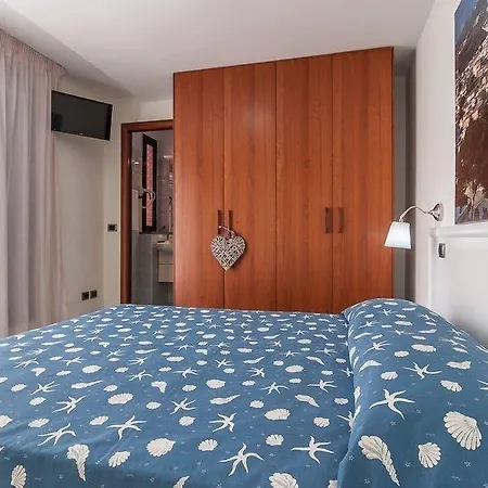 Tirreno Hotel 2*