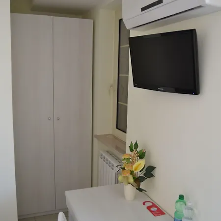 Tirreno Hotel 2*